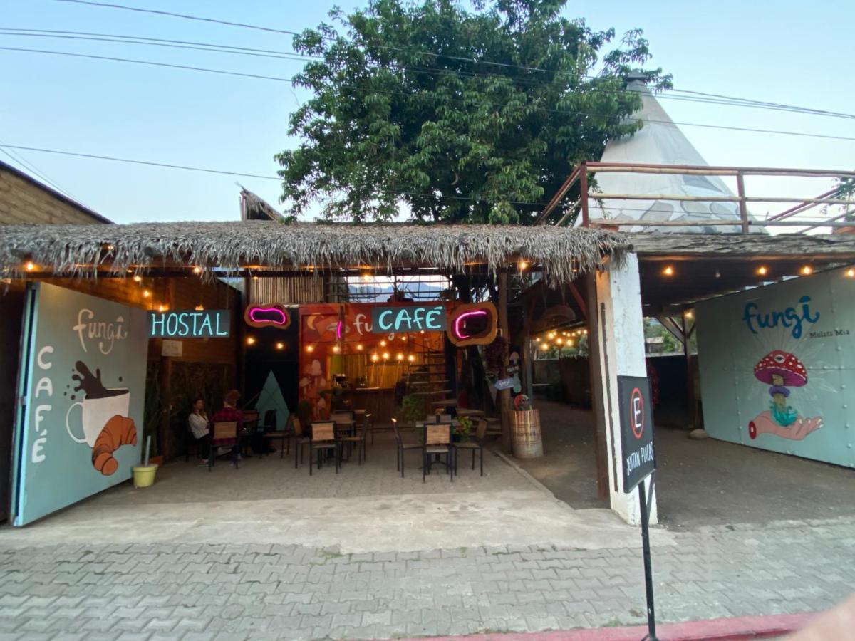 Hotel Fungi Tipis Tepoztlán Zewnętrze zdjęcie